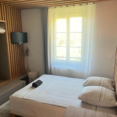 Les Glycines, Charmant Studio Au Calme Dans Batisse De Maitre Proche Du Centre Ville Parking Gratuit Digne-les-Bains Exteriör bild