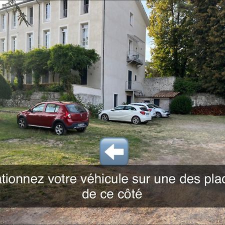 Les Glycines, Charmant Studio Au Calme Dans Batisse De Maitre Proche Du Centre Ville Parking Gratuit Digne-les-Bains Exteriör bild