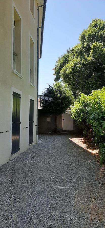 Les Glycines, Charmant Studio Au Calme Dans Batisse De Maitre Proche Du Centre Ville Parking Gratuit Digne-les-Bains Exteriör bild