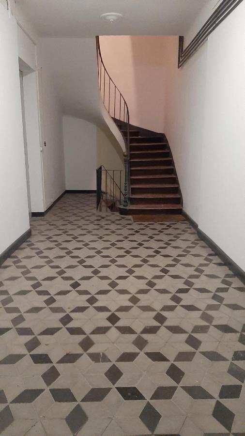 Les Glycines, Charmant Studio Au Calme Dans Batisse De Maitre Proche Du Centre Ville Parking Gratuit Digne-les-Bains Exteriör bild
